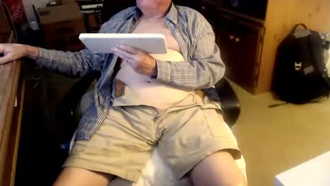 Snapshot of emil_karpo chatting on July 22, 3:15 pm Terrance1st online show from July 22, 3:15 pm