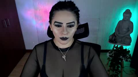 Snapshot of emili_evans_ chatting on May 12, 1:14 am POWERFULL GODDESS EMILI online show from May 12, 1:14 am