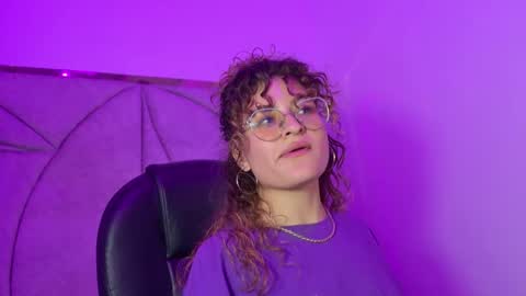 Snapshot of emili_rouse_ chatting on October 8, 7:55 pm Emy  online show from October 8, 7:55 pm