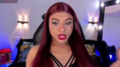 Snapshot of emili_roux chatting on April 23, 7:05 pm Emili roux online show from April 23, 7:05 pm