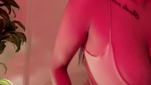 Snapshot of emilia_ghendle chatting on March 11, 10:09 pm Emilia Big Boobs online show from March 11, 10:09 pm