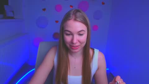 Emilia online show from March 3, 3:09 pm
