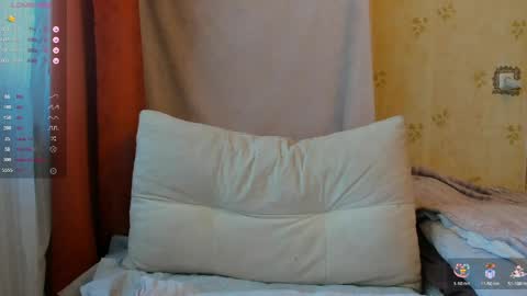 Emilia online show from April 14, 9:26 am