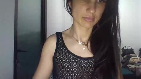 Snapshot of emilly_anne chatting on March 17, 10:35 pm Annita online show from March 17, 10:35 pm
