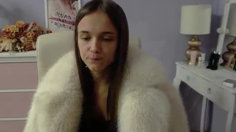 Snapshot of emilly_lust99 chatting on October 13, 7:08 am Emilly online show from October 13, 7:08 am
