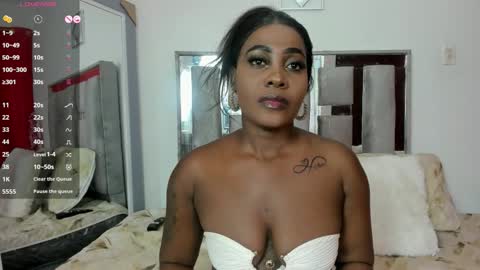 Emilly Roa online show from February 3, 7:08 pm