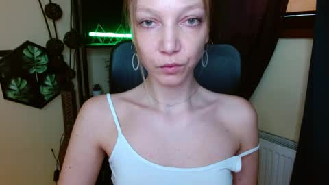 Emilly online show from April 2, 10:46 am