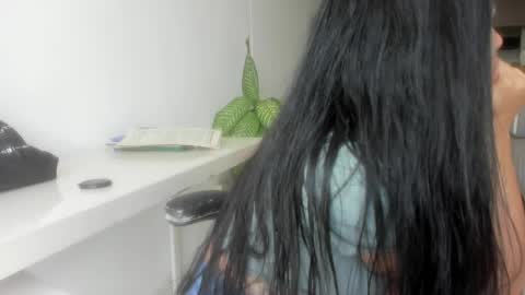 Snapshot of emillybrowm chatting on May 4, 3:08 pm Emilly online show from May 4, 3:08 pm