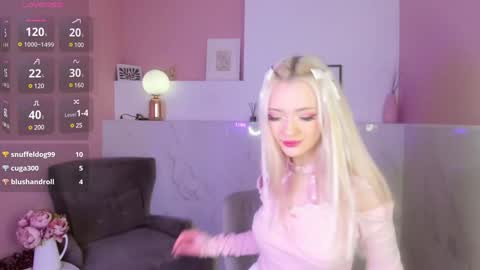 Snapshot of emily_air chatting on February 9, 4:25 am Emily online show from February 9, 4:25 am