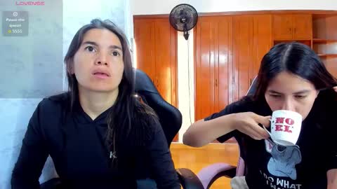 Snapshot of emily_and_soffy chatting on February 21, 1:01 pm Emily and Soffy online show from February 21, 1:01 pm