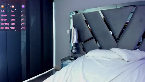 emily_bae online show from January 22, 6:52 pm