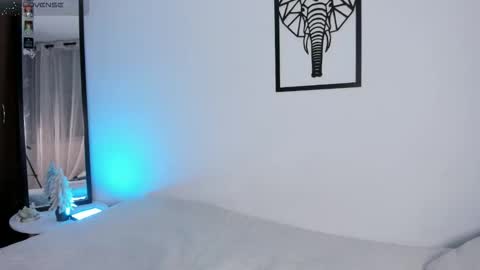 emily_bae online show from December 21, 2:08 am