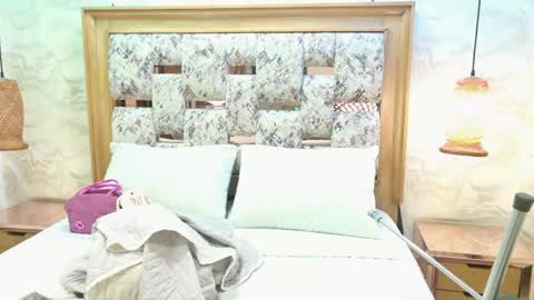Snapshot of emily_dempsey chatting on June 5, 7:08 pm emily_dempsey online show from June 5, 7:08 pm