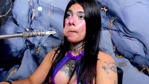 emily_evol online show from January 13, 11:48 am