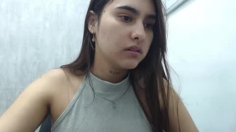 Snapshot of emily_fox_3 chatting on April 22, 12:13 am emily fox 3 online show from April 22, 12:13 am