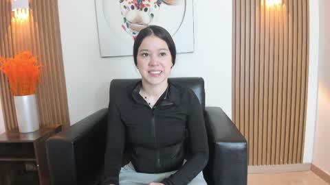 emily_frostt online show from April 15, 11:39 am