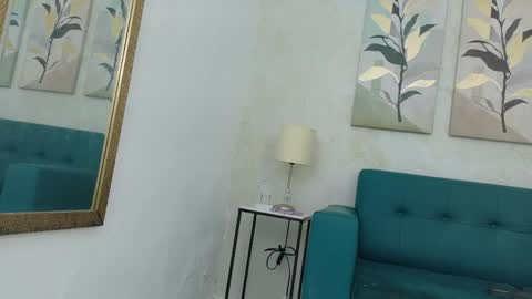 Snapshot of emily_gaviria1 chatting on April 19, 12:26 pm emily_gaviria1 online show from April 19, 12:26 pm