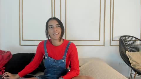 Snapshot of emily_gaviria1 chatting on April 28, 12:10 pm emily_gaviria1 online show from April 28, 12:10 pm