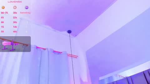 Emi  online show from November 1, 3:36 pm