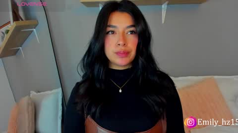 Snapshot of emily_haze chatting on February 7, 10:50 am Emily online show from February 7, 10:50 am