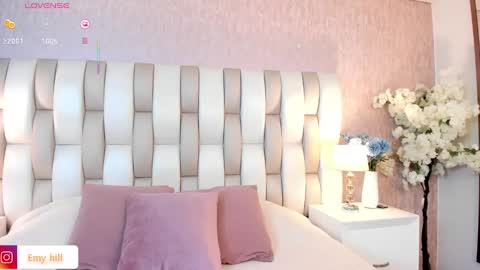 Snapshot of emily_hill___ chatting on January 30, 9:14 pm EMILY Monday 5-2 am From Tuesday to Friday5-1 am Colombia time online show from January 30, 9:14 pm