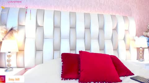 Snapshot of emily_hill___ chatting on March 5, 3:40 am EMILY Monday 5-2 am From Tuesday to Friday5-1 am Colombia time online show from March 5, 3:40 am