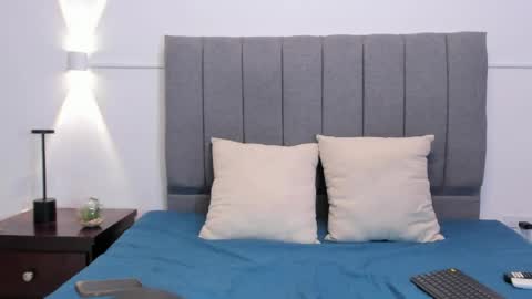 Snapshot of emily_jonhson chatting on May 6, 8:47 pm emily_jonhson online show from May 6, 8:47 pm