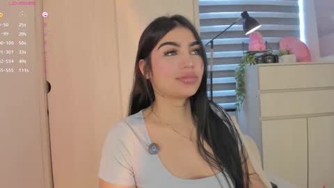 EmilyKenner  Independent model  online show from October 23, 11:31 am