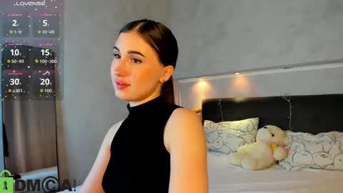 Emily online show from March 3, 1:23 am