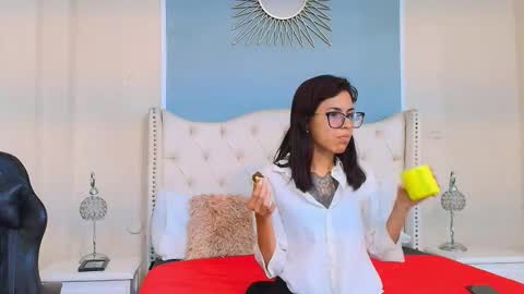 Emily online show from November 13, 7:24 pm