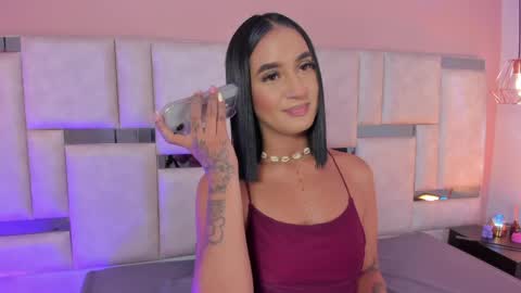 Snapshot of emily_luve chatting on May 13, 7:55 pm emily_luve online show from May 13, 7:55 pm