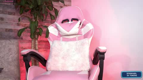 Emily online show from April 18, 12:58 am