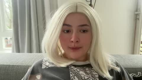 emily_morning_dew online show from February 24, 10:02 am