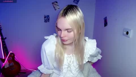 Lia online show from December 17, 6:36 pm