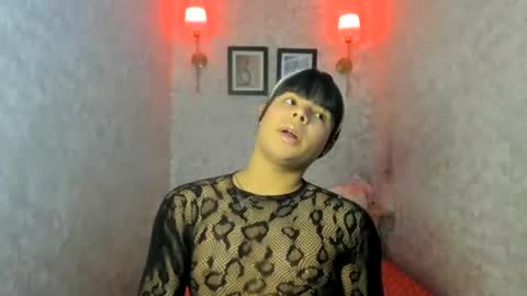 Snapshot of emily_rosue_ chatting on June 29, 3:24 am emily_rosue_ online show from June 29, 3:24 am