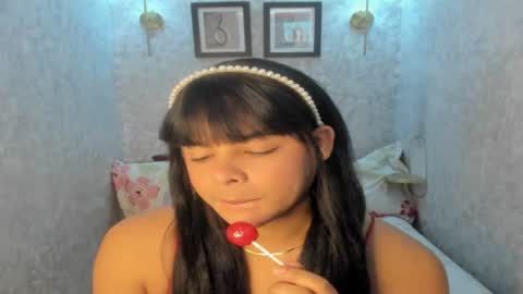 Snapshot of emily_rosue_ chatting on July 8, 4:06 am emily_rosue_ online show from July 8, 4:06 am