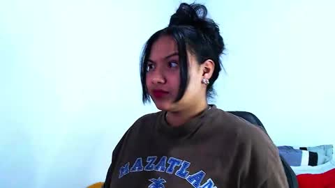 Snapshot of emily_rousee1 chatting on February 26, 2:32 am Sofia Gomez online show from February 26, 2:32 am