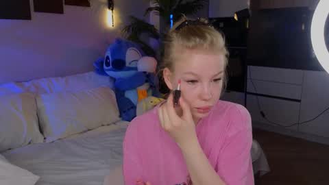 emily shepard online show from April 21, 1:42 am