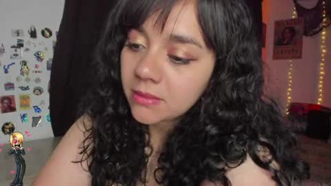 Snapshot of emily_vader chatting on July 1, 1:07 am emily_vader online show from July 1, 1:07 am