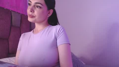 Snapshot of emily_w2 chatting on July 14, 4:17 am emily_w2 online show from July 14, 4:17 am