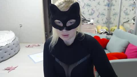 Snapshot of emily_york18 chatting on May 7, 7:30 pm Emily online show from May 7, 7:30 pm