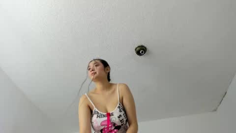 Snapshot of emilyandmarco_ chatting on April 26, 2:04 pm Emilyyy online show from April 26, 2:04 pm