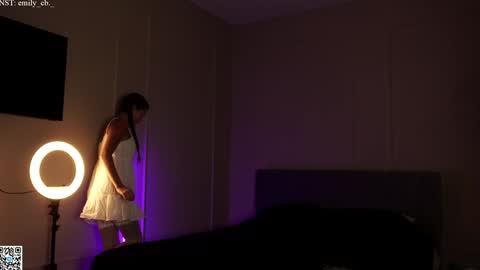 emilybatee online show from December 13, 6:38 pm