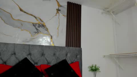 Snapshot of emilycarter1_ chatting on May 11, 2:34 pm emilycarter1_ online show from May 11, 2:34 pm