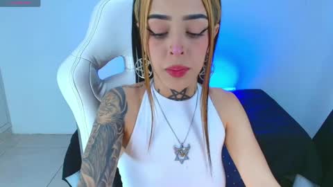 fari online show from April 25, 7:44 pm