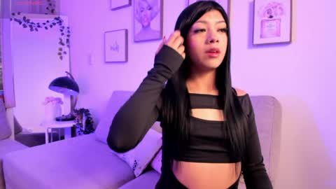 Emily online show from April 2, 11:41 am