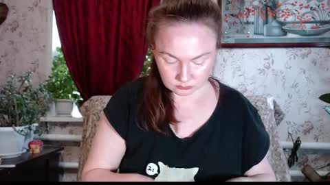 Snapshot of emilydoth chatting on May 5, 7:16 am EmilyDoth online show from May 5, 7:16 am