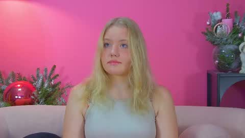 Emily online show from December 15, 6:23 pm