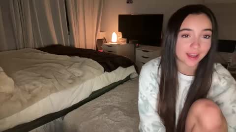 emilyfawn online show from November 23, 5:07 am