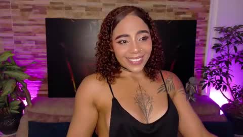 Snapshot of emilyfitness8 chatting on July 7, 12:24 am emily online show from July 7, 12:24 am